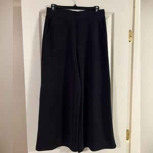 Wide leg pants, size small